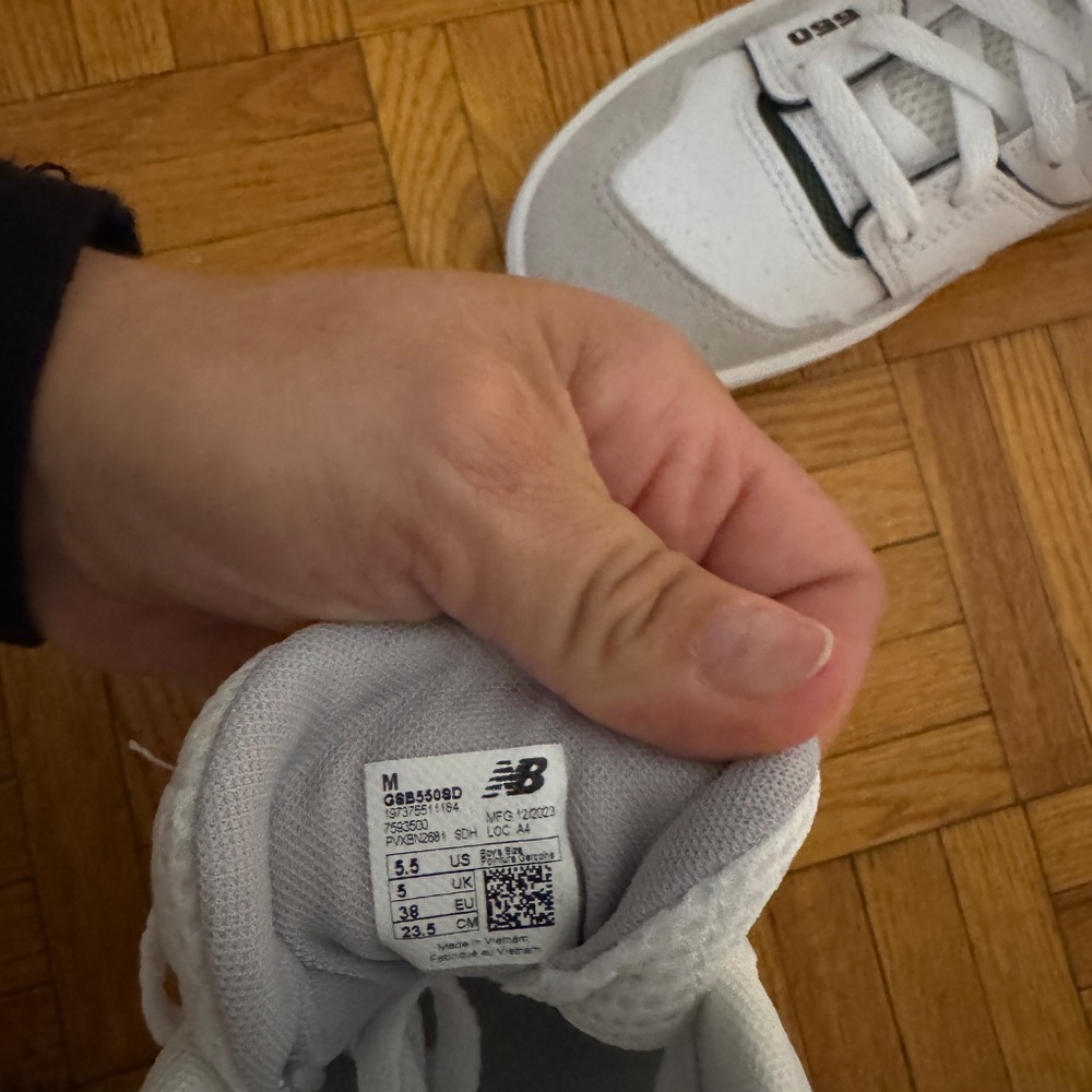 Shoes - Picture 3 of 4
